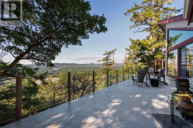 3475 Blue Sky Pl, Colwood