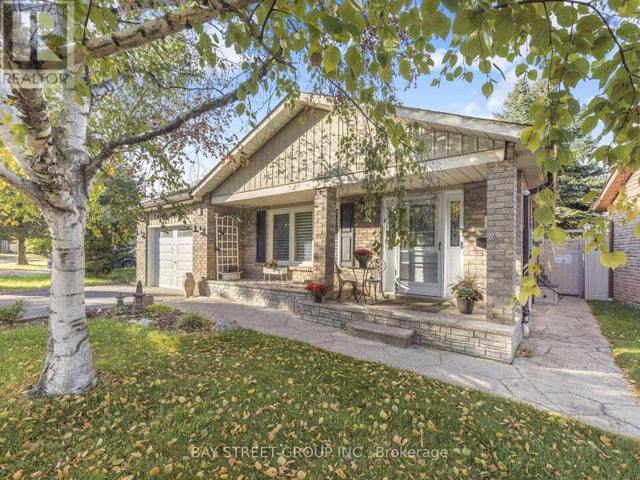 7 Whistling Hills Drive, Toronto (milliken)