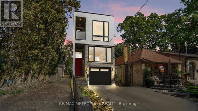 39 Kenworthy Avenue, Toronto (oakridge)