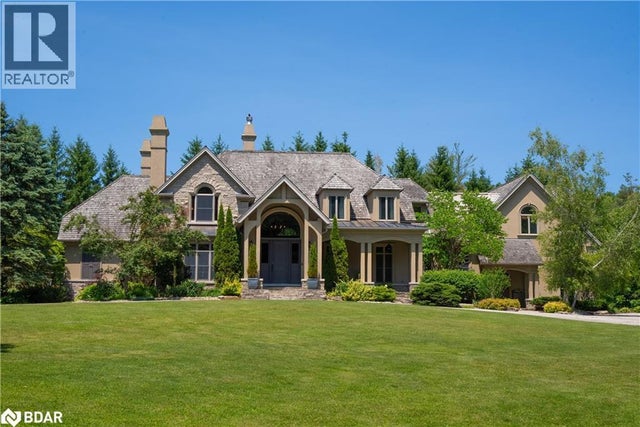 6 Midves Court, Midhurst