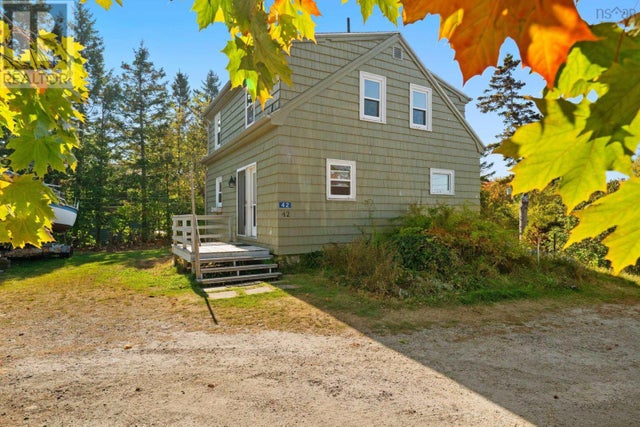 42 Charles Hiltz Road, Western Shore