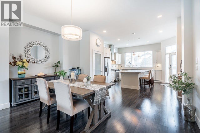 10489 Robertson Street, Maple Ridge