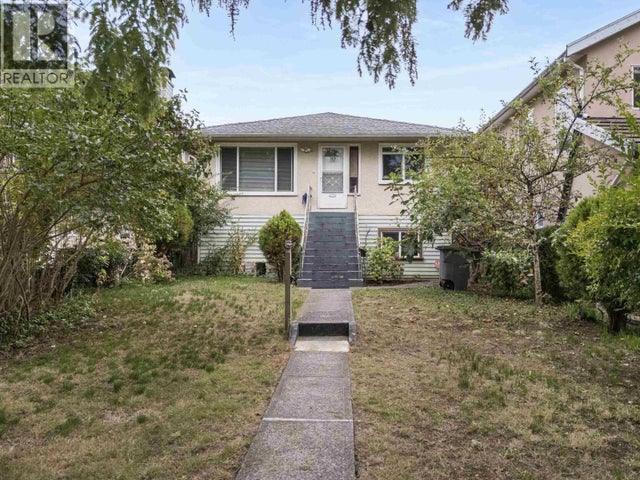 5828 Kerr Street, Vancouver