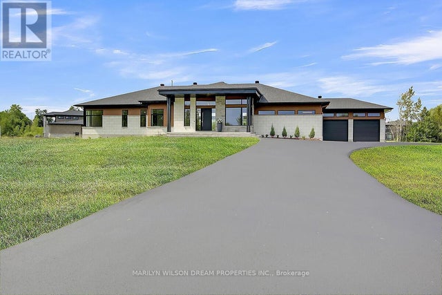 1070 Green Jacket Crescent, Ottawa