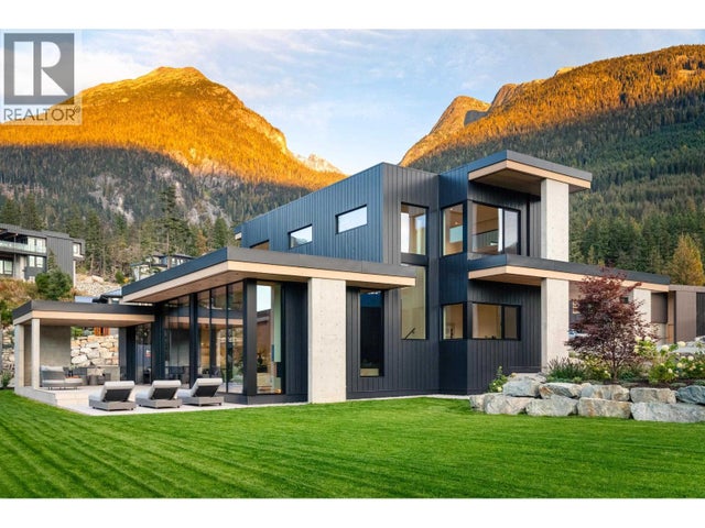 9257 Wedgemount Plateau Drive, Whistler