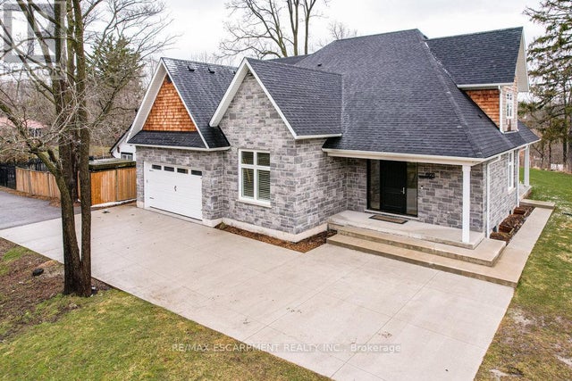 6121 Guelph Line, Burlington