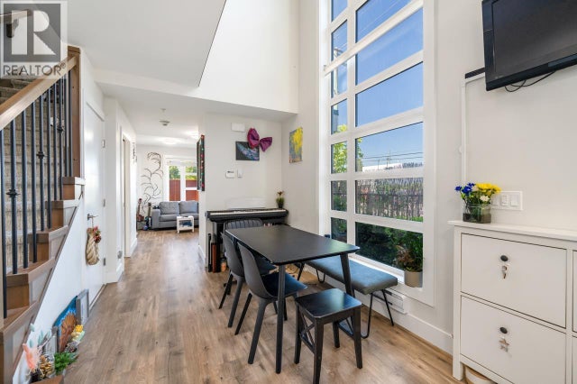 117 7499 6th Street, Burnaby