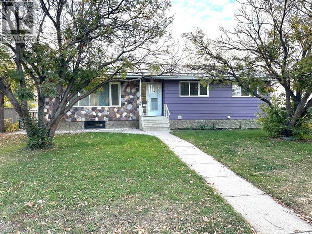 31 10 Street W, Brooks