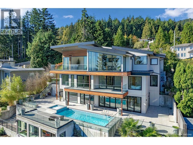 535 Craigmohr Drive, West Vancouver