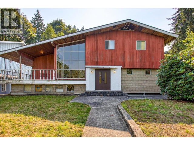 2337 St George Street, Port Moody