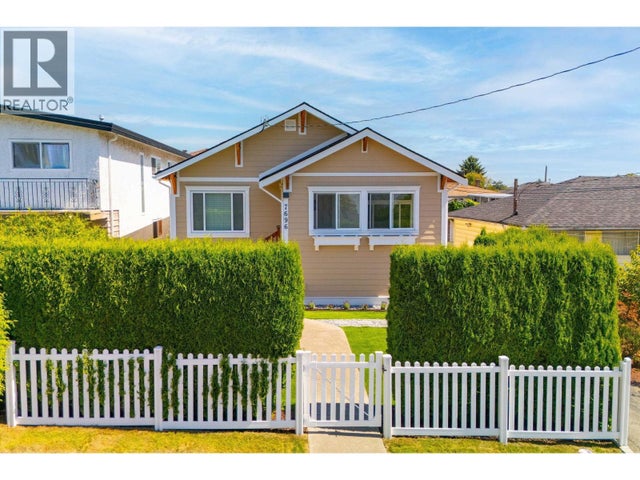 7696 Davies Street, Burnaby