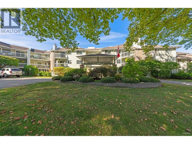 301 22514 116 Avenue, Maple Ridge