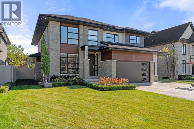 258 Xavier Circle, Lakeshore