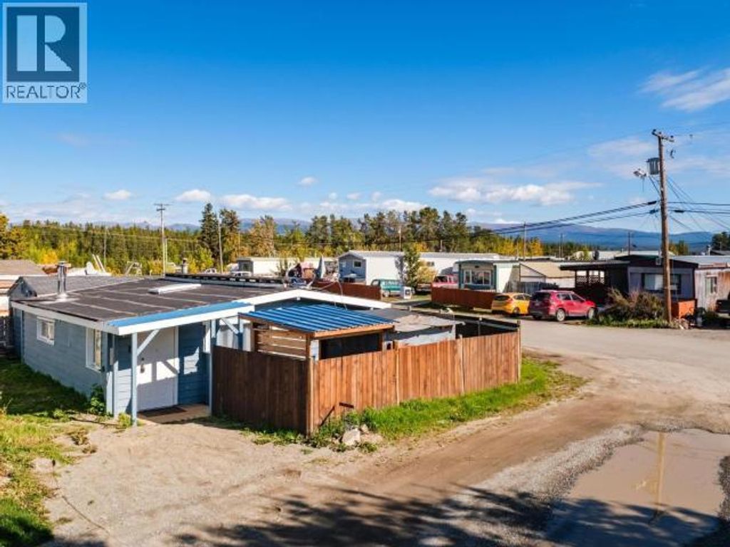 8-7 Prospector Road, Whitehorse