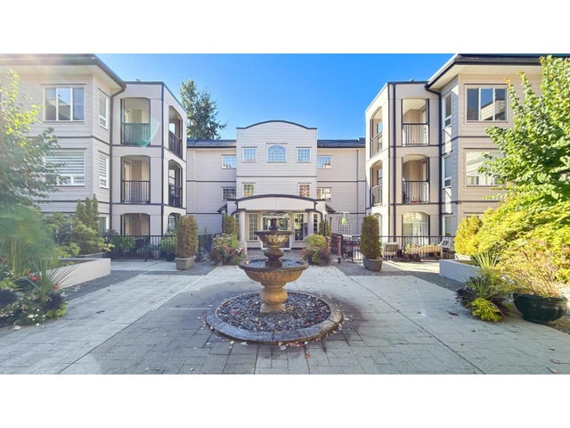 109 1533 Best Street, White Rock