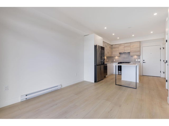 207 30490 Cardinal Avenue, Abbotsford