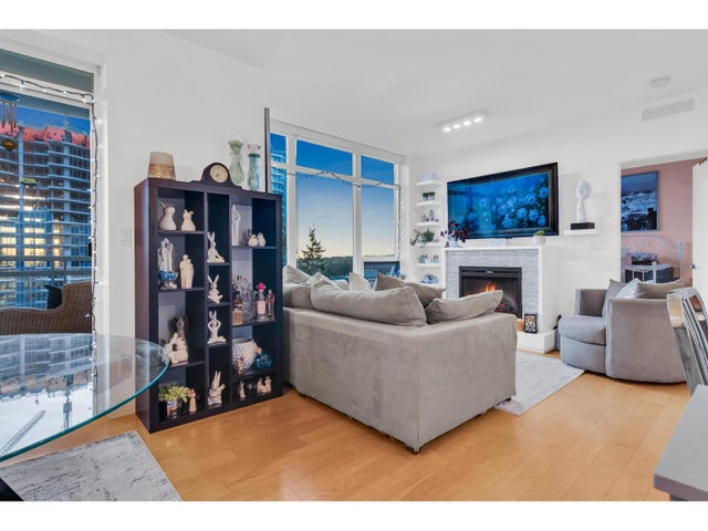 1203 15152 Russell Avenue, White Rock