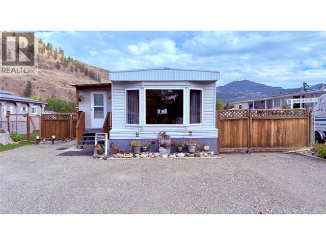 925 Thirteenth Avenue Unit# 3, Midway