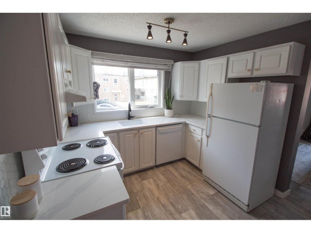 #38 10208 113 St Nw, Edmonton