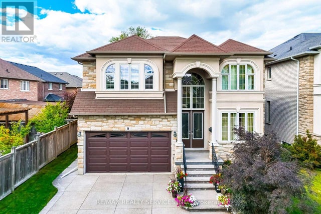 9 Lorupe Court, Hamilton (ancaster)