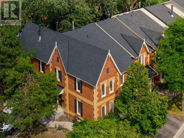 7 - 2006 Glenada Crescent, Oakville (wc Wedgewood Creek)