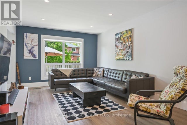 284 Rimmington Drive, Oakville (ro River Oaks)