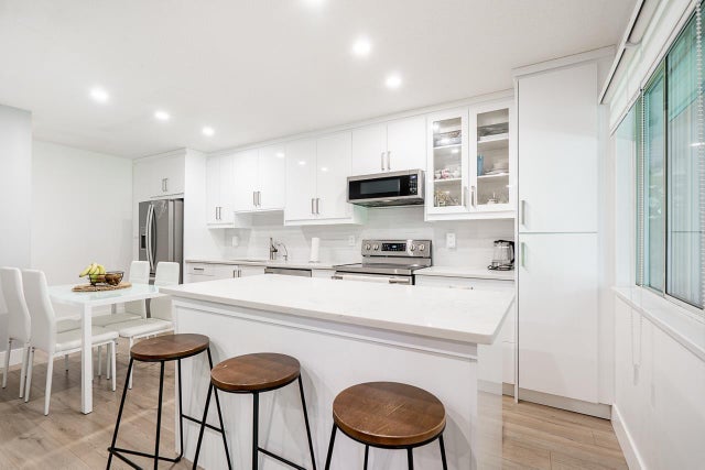 7 5925 177b Street, Surrey