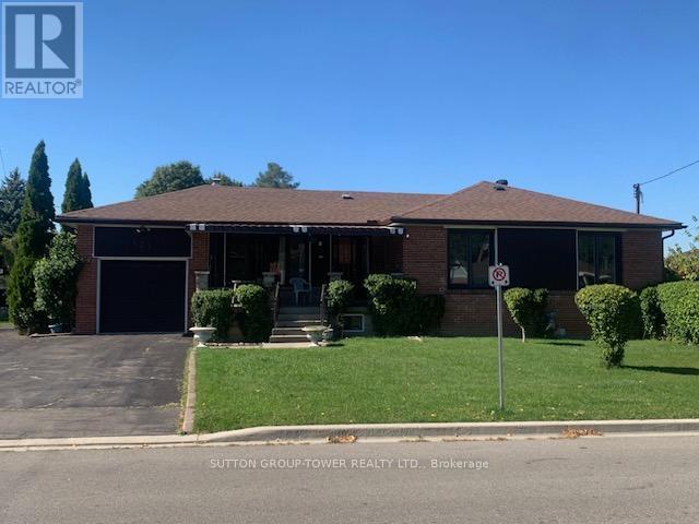 121 Denbigh Crescent, Toronto (downsview-Roding-Cfb)