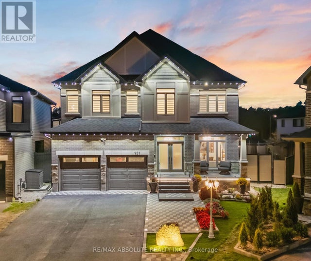 921 Beckton Heights, Ottawa