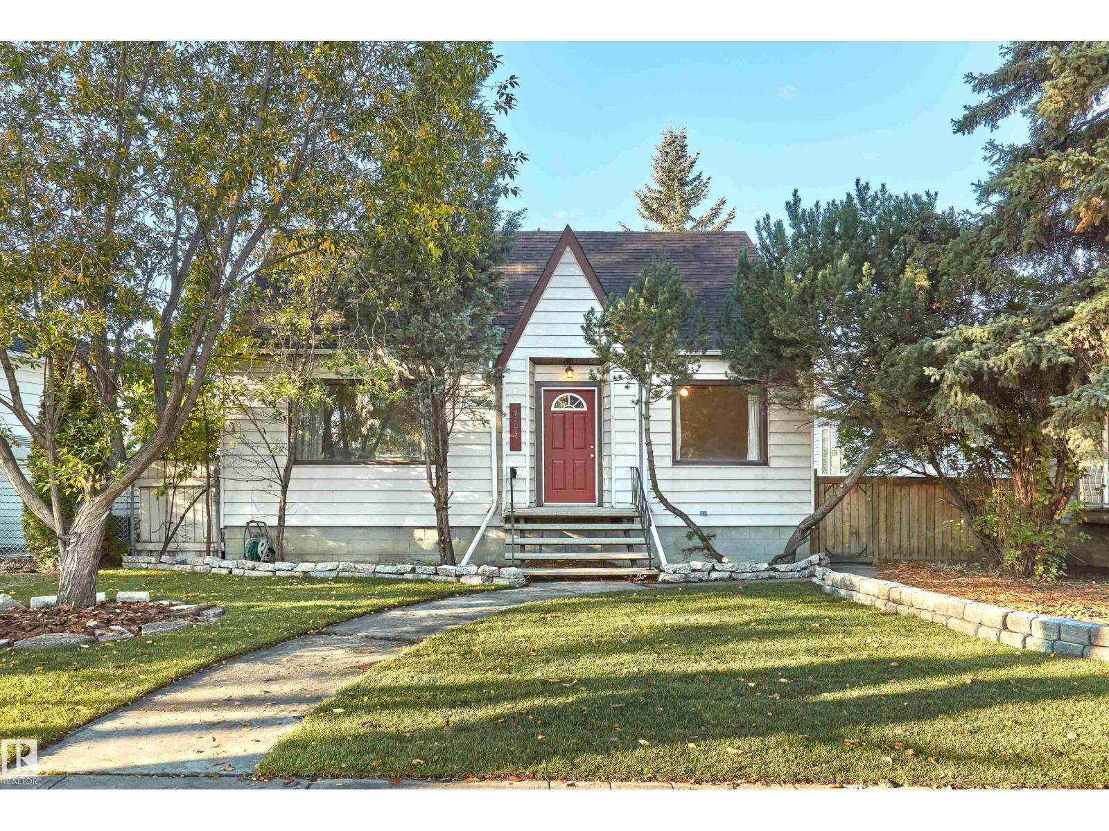 9203 Connors Rd Nw, Edmonton
