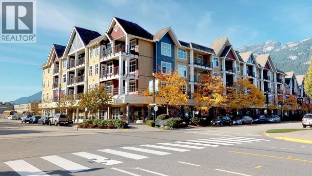 1320 Main Street, Squamish