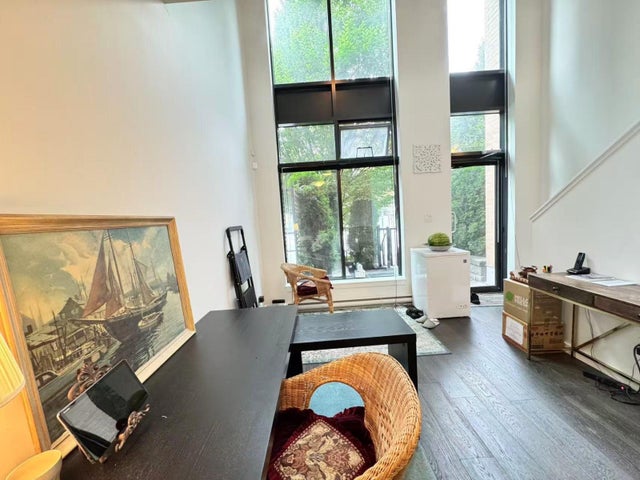 124 10788 Whalley Boulevard, Surrey