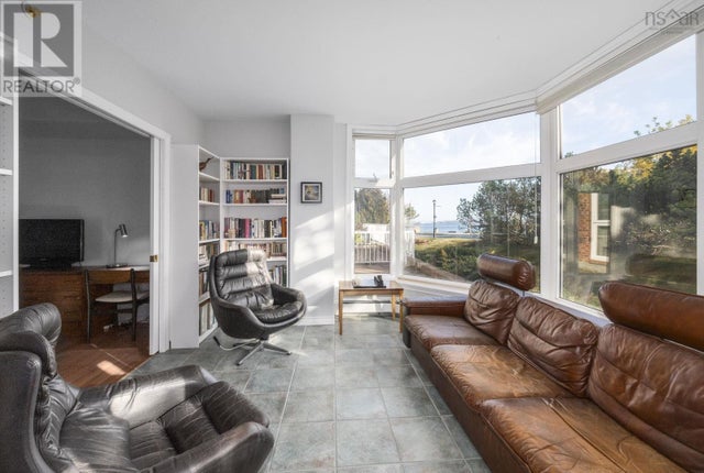 106 99 Waterfront Drive, Bedford