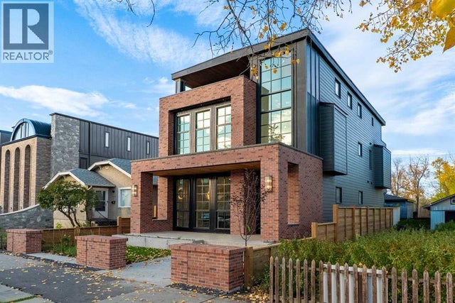 1222 8 Avenue Se, Calgary