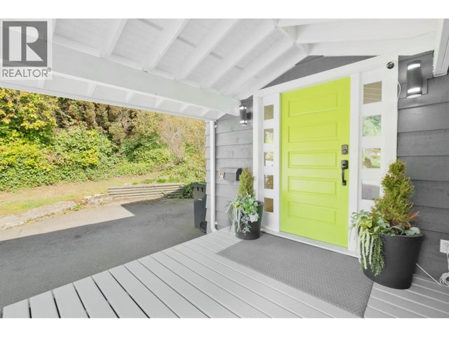 1095 W Keith Road, North Vancouver