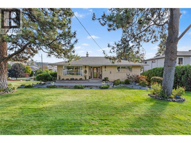 3 Alameda Court, Kelowna