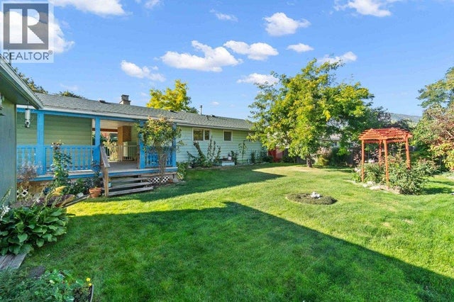 7150 49 Street Ne, Salmon Arm