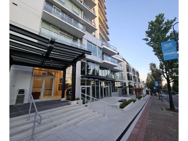 403 1342 Johnston Road, White Rock