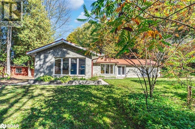 8275 County Rd 9, Creemore