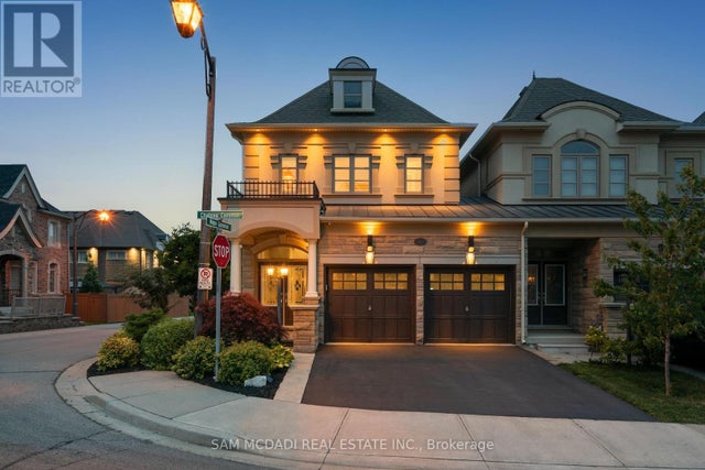 2469 Chateau Common, Oakville (bc Bronte Creek)