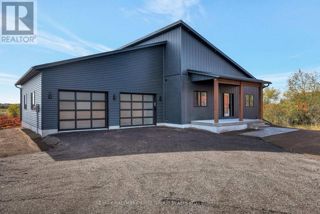 19115 Loyalist Parkway, Prince Edward County (hillier Ward)