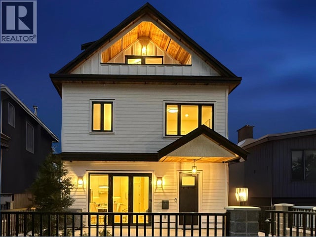 1 2248 E 48th Avenue, Vancouver