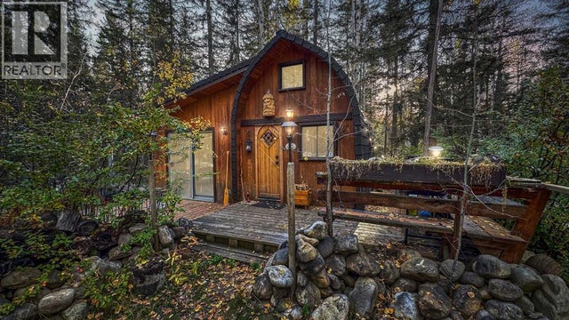 23, 5227 Township Road 320, Rural Mountain View County