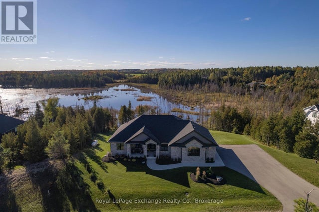 150 Louise Creek Crescent, West Grey