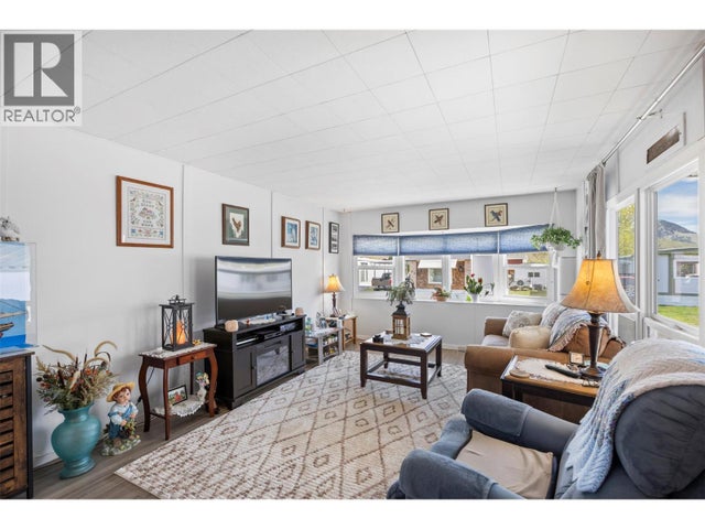 2400 Oakdale Way Unit# 26, Kamloops