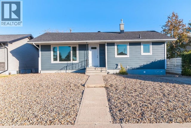 146 14 Street Nw, Medicine Hat