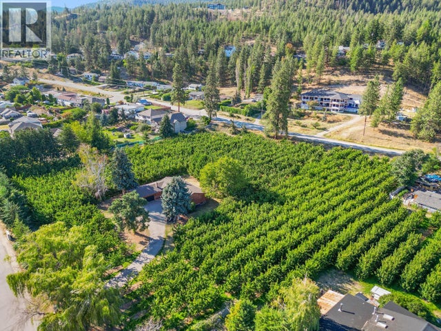 4977 Elliott Avenue, Peachland