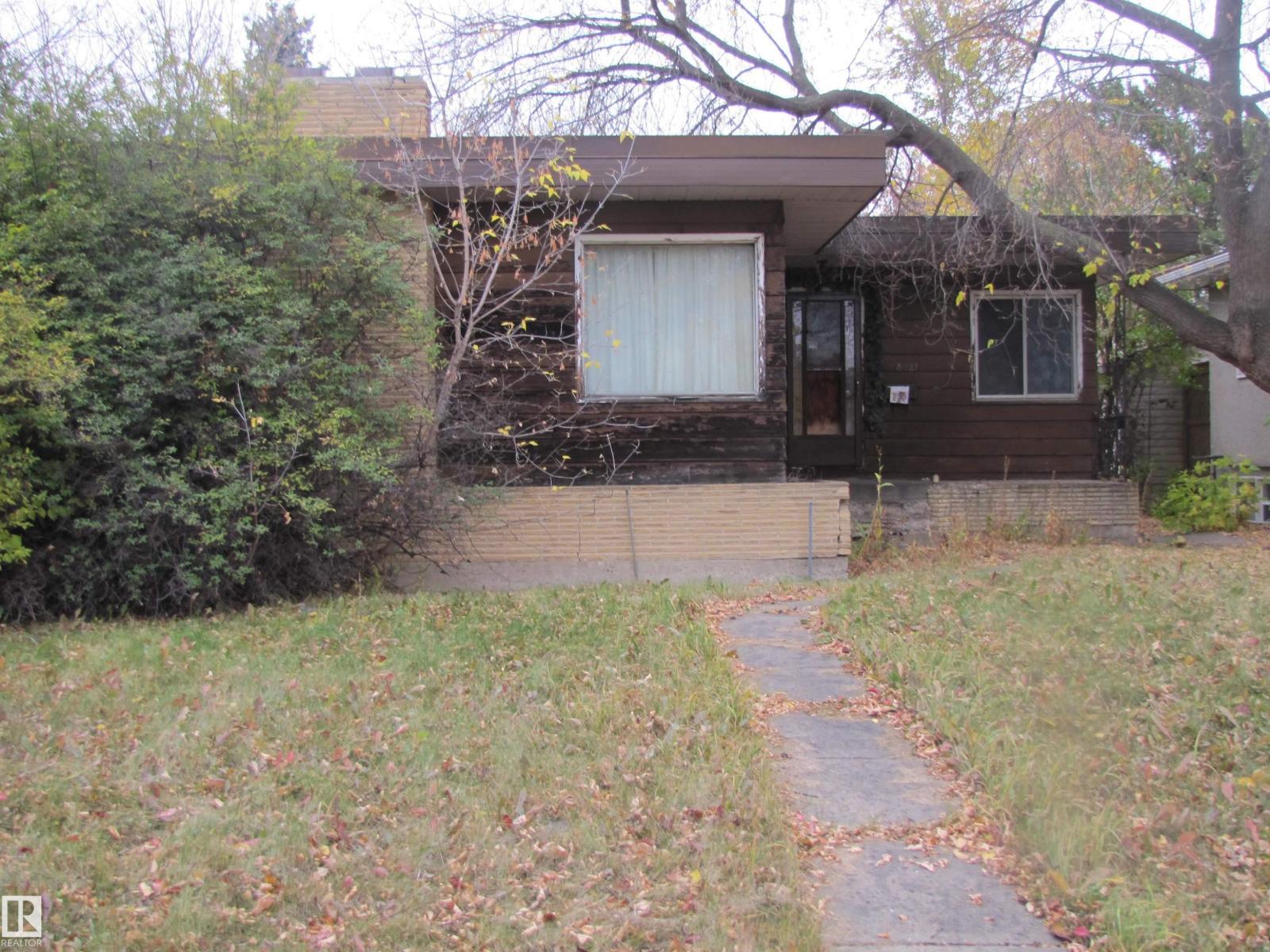 8321 79 St Nw, Edmonton
