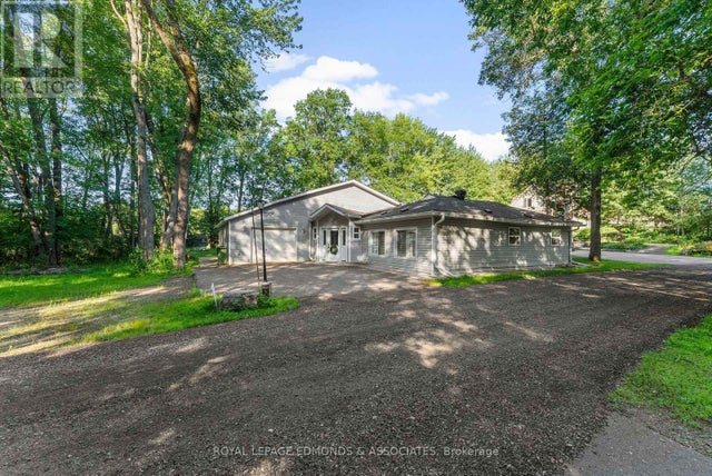 731 Francie Lane, Laurentian Valley