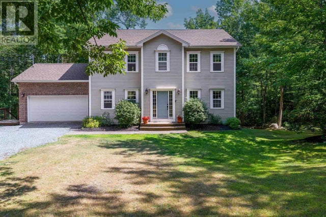 48 Dundee Close, Fall River